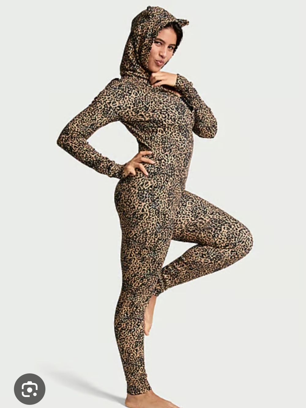 VS PINK Leopard Print Cheetah Print Onesie Pajamas NWT Size Small